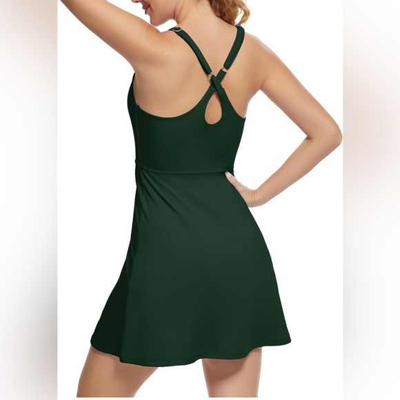 Women’s Tennis Dress with Shorts Athletic Workout Pockets Stretch Pocket New - Picture 2 of 16